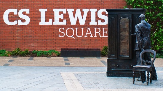 Sculpture of C.S Lewis A sculpture of C.S Lewis, a man whose life was changed when he accepted Jesus into his life